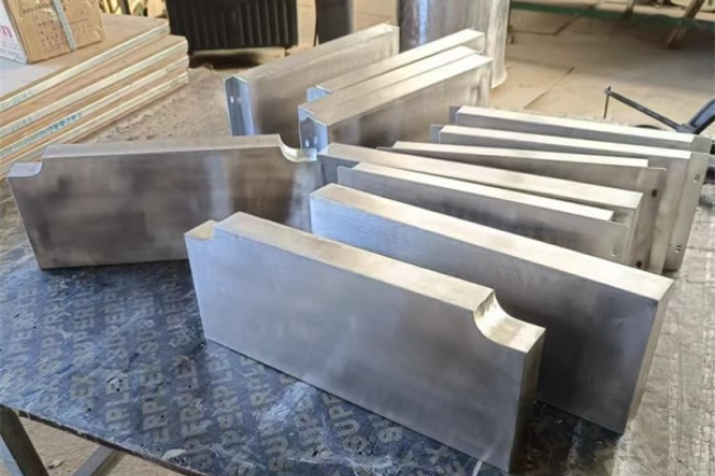 辽宁不锈钢包铅件